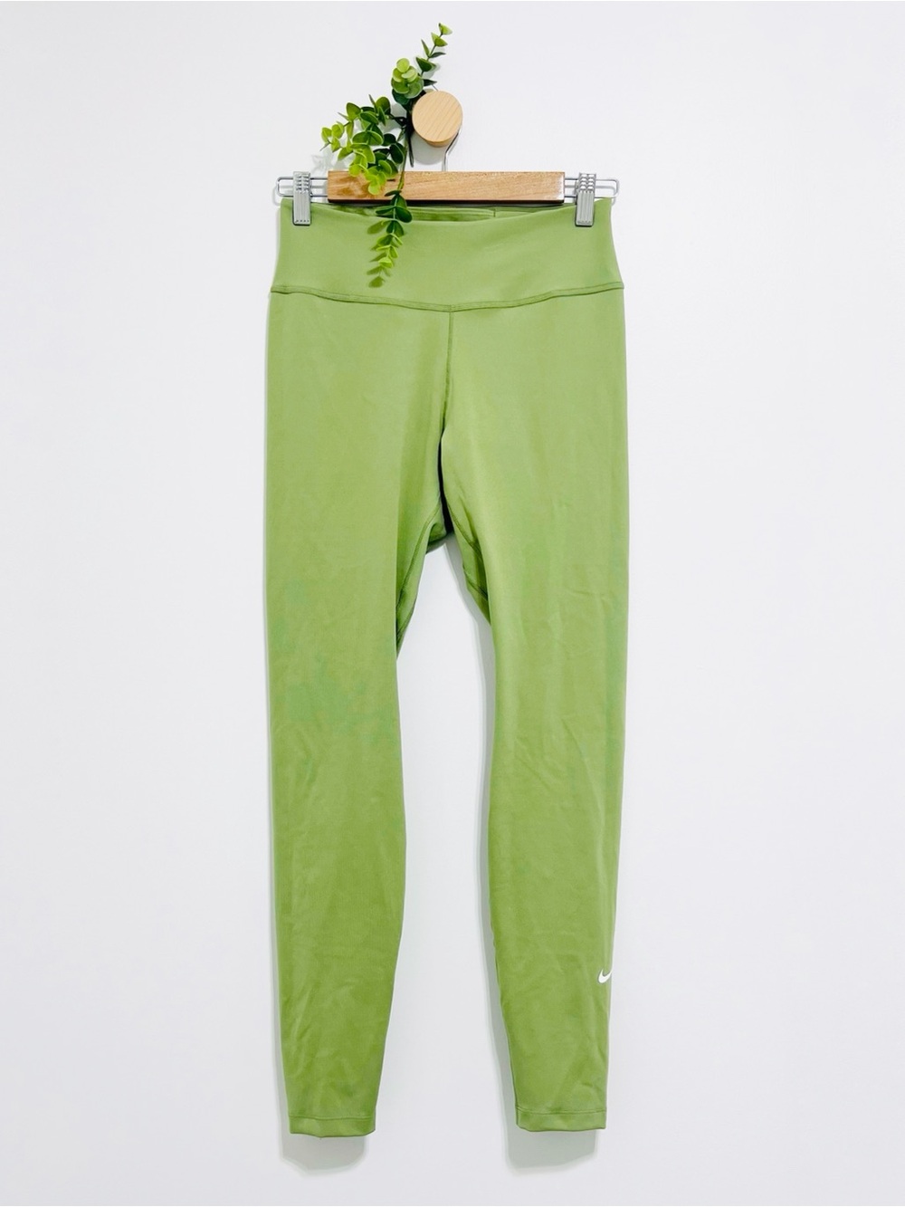 Nike NWT Dri-Fit Training Workout Compression Green Leggings